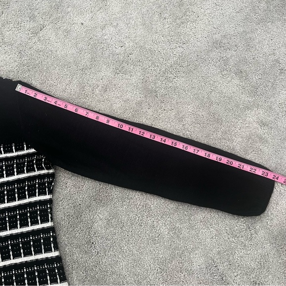 Venus Black & White Sweater Dress with Collar Women’s Sz M - Picture 8 of 8